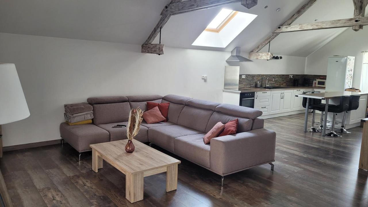 Charmante Maison A Haybes Экстерьер фото