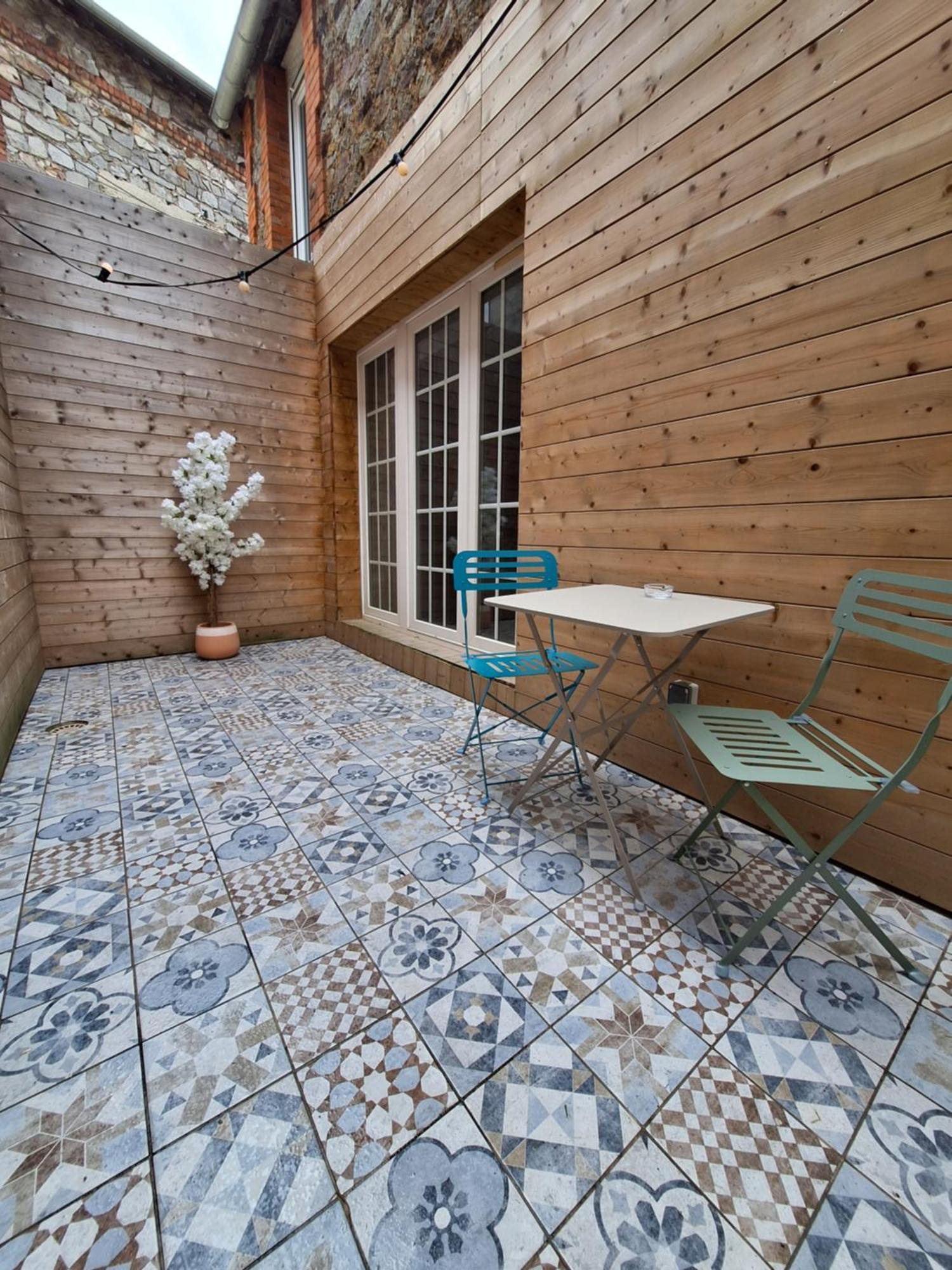 Charmante Maison A Haybes Экстерьер фото